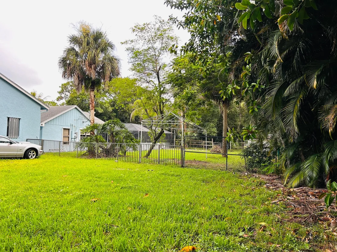 Photo of 17971 Mellen Lane