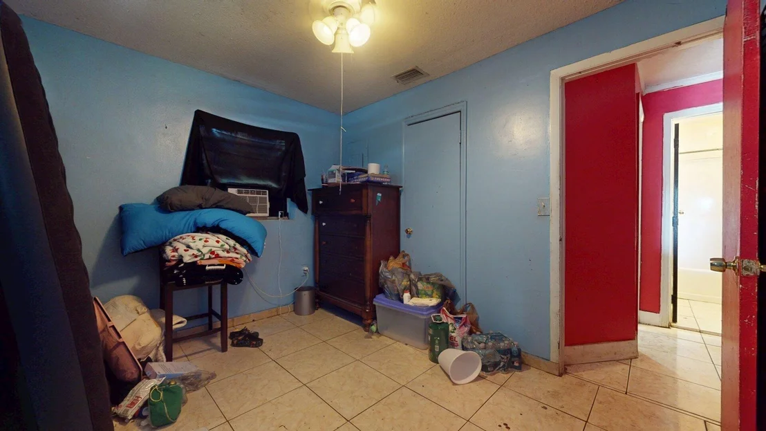 Photo of 1112 NW 2ND Street