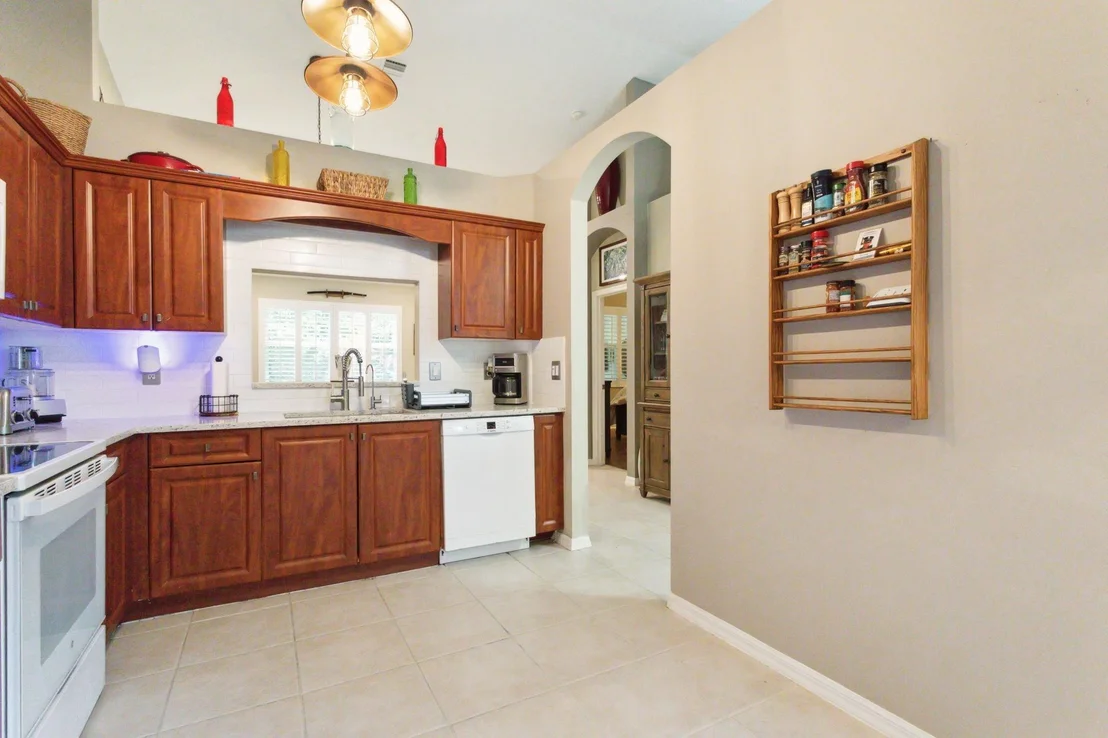 Photo of 15293 Ixora Road