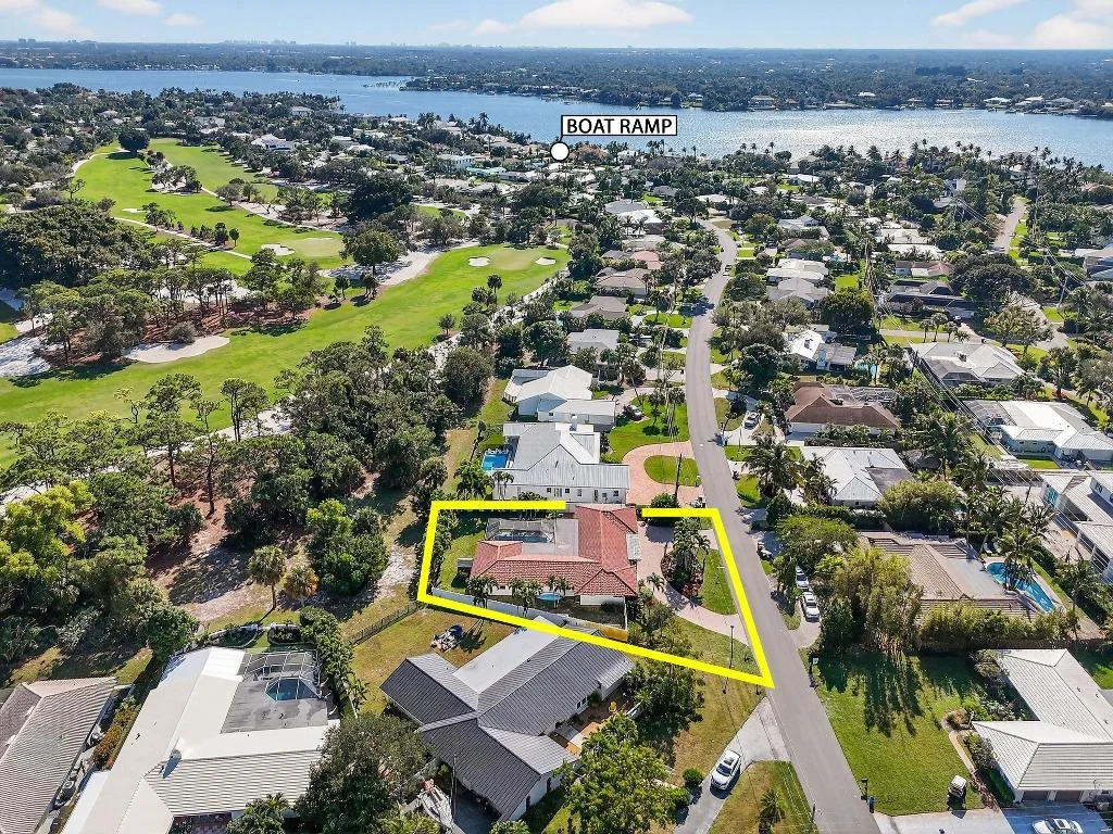 Photo of 198 Golfview Drive