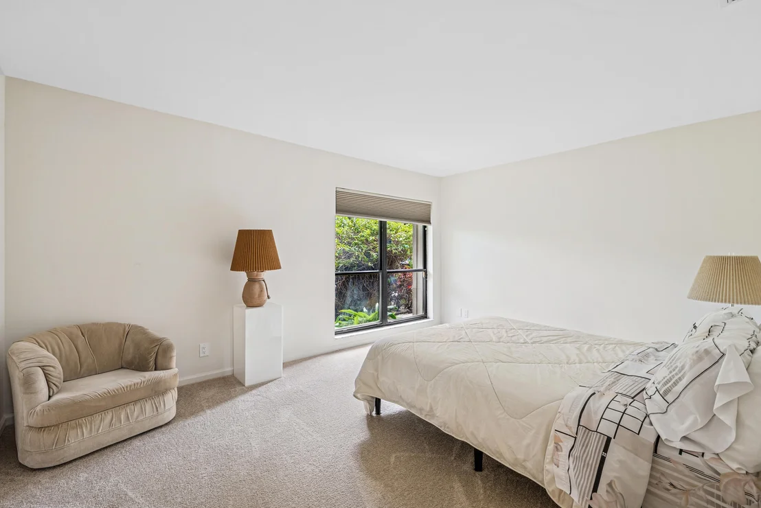 Photo of 5104 Pineview Circle