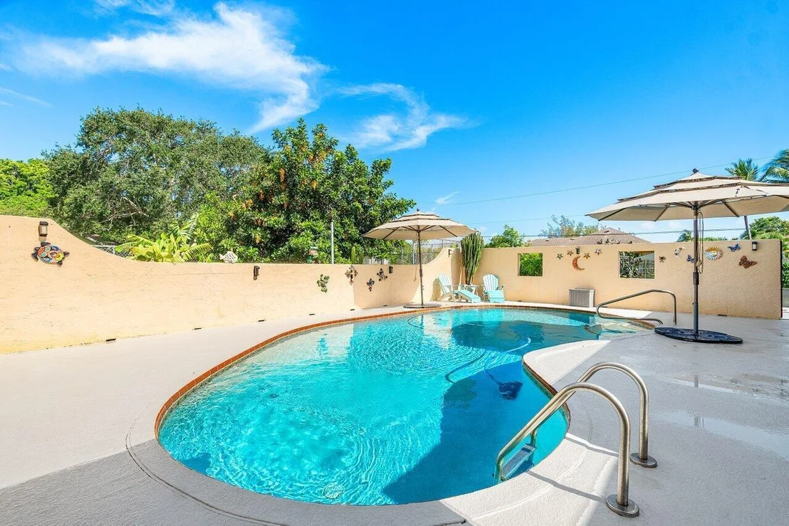 Photo of 6435 Boyd Lane