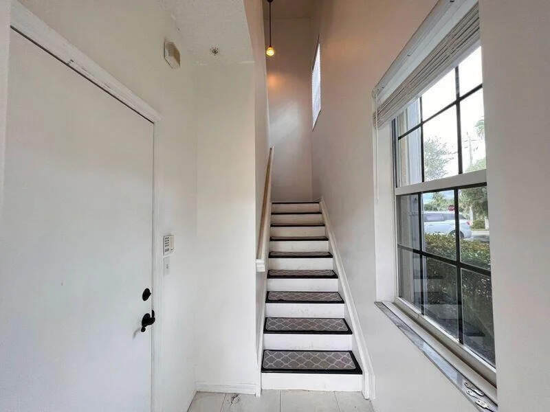 Photo of Unit J at 117 Lighthouse Circle