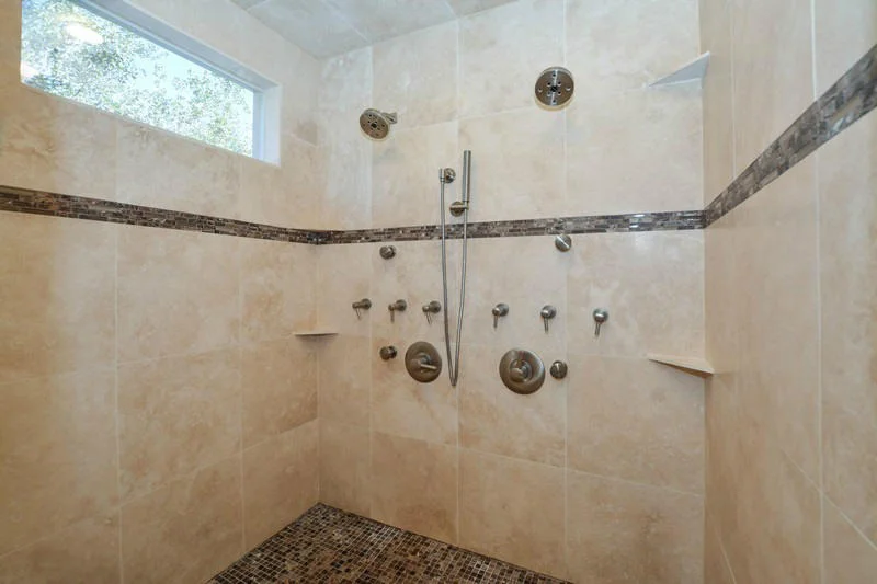 Photo of 1655 E Classical Boulevard