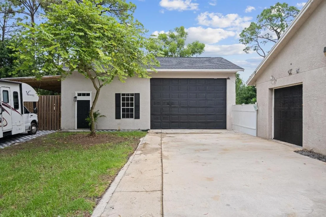 Photo of 10771 154th Road N