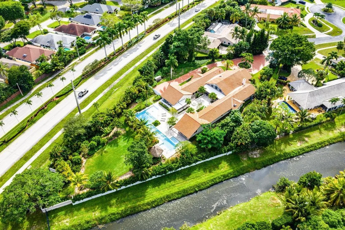 Photo of 6641 Giralda Circle