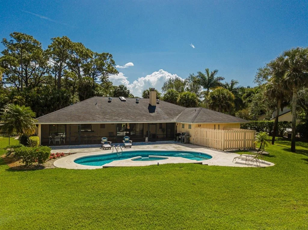 Photo of 2520 Greenbrier Drive
