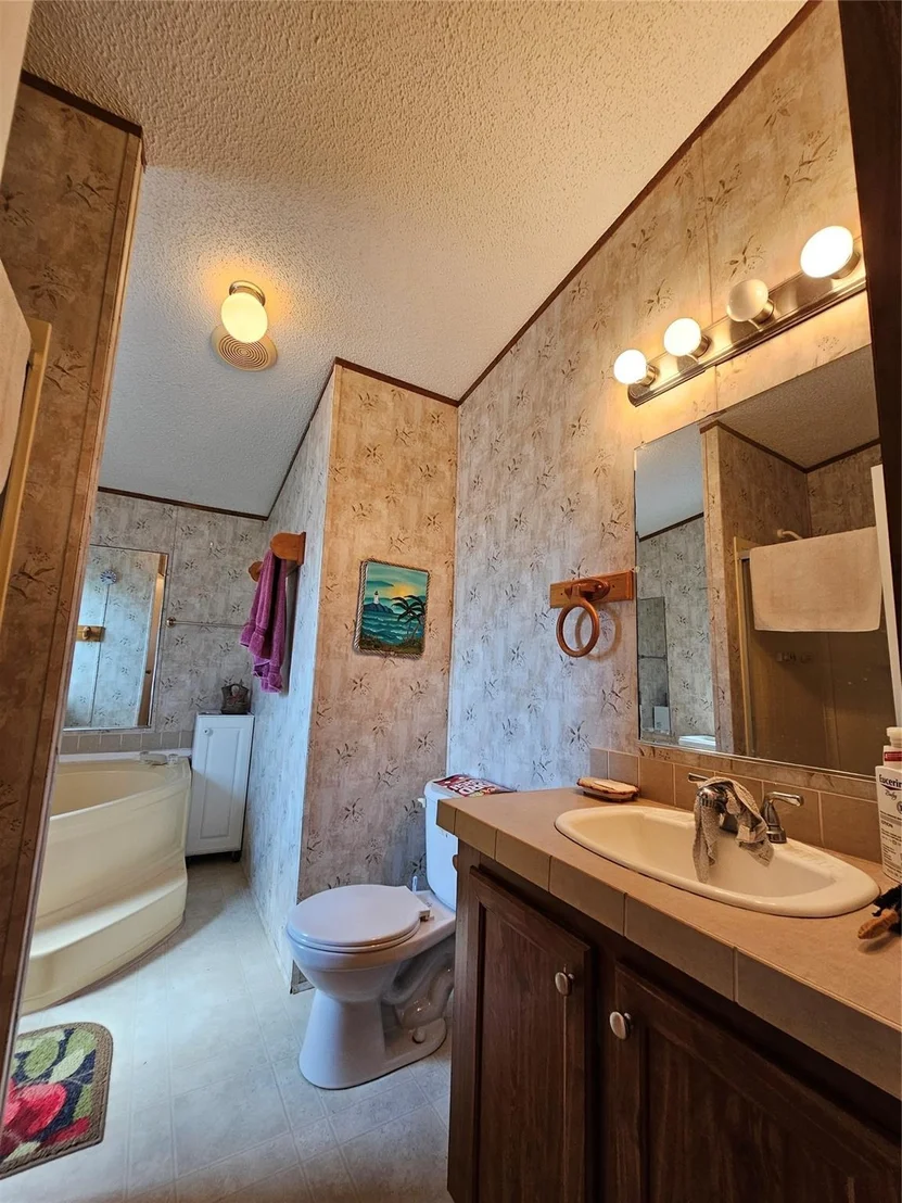 Photo of 1039 Peach Lane