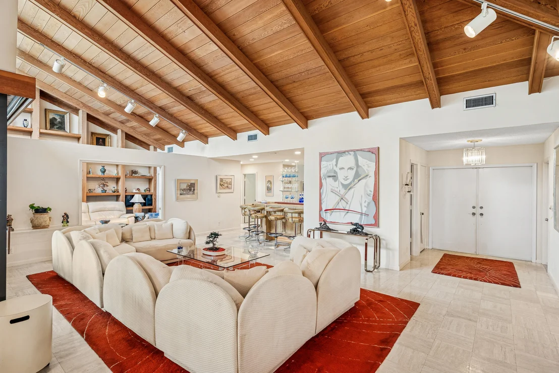 Photo of 5104 Pineview Circle