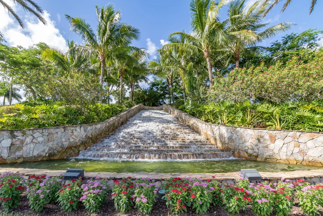 Photo of 4614 Mariners Cove Drive