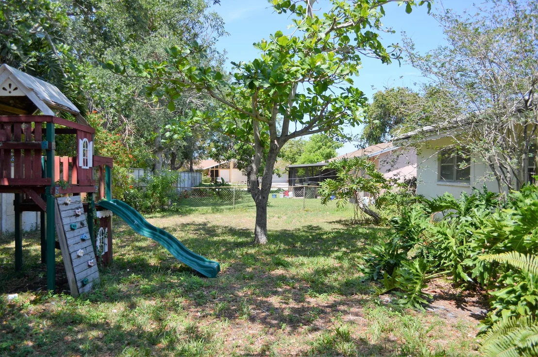 Photo of 330 Ross Drive