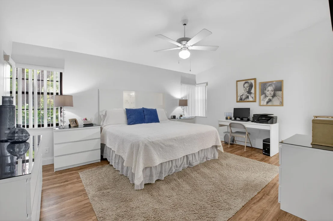 Photo of 4770 Yardarm Lane