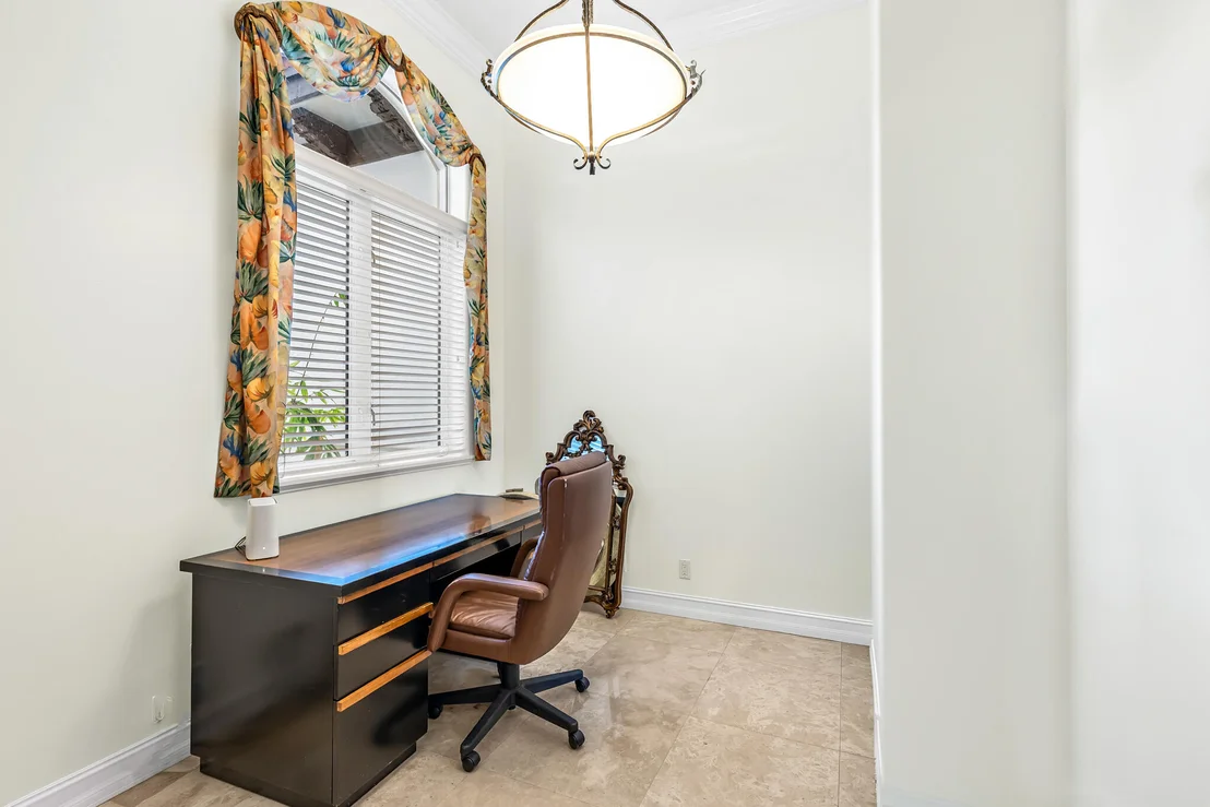 Photo of 3700 NE 28th Avenue