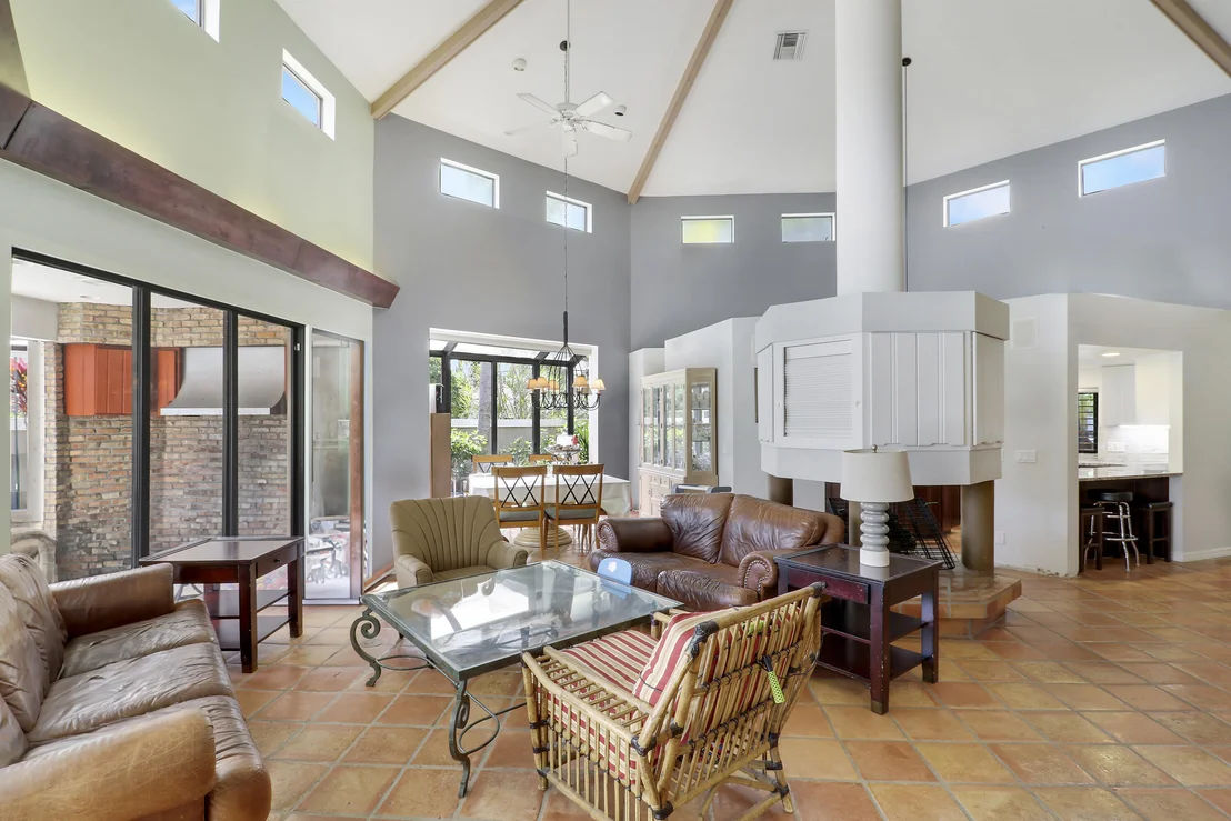 Photo of 204 CHINOOK Lane