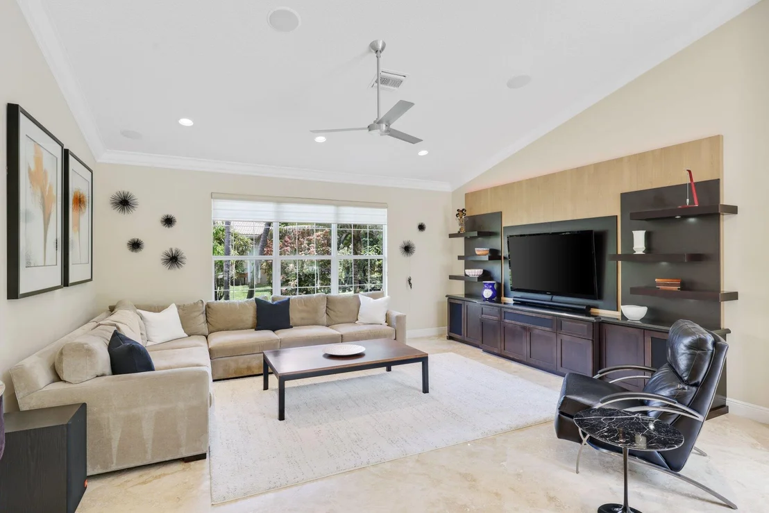 Photo of 11879 Fox Hill Circle