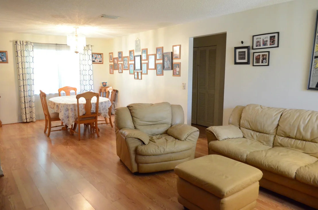 Photo of 330 Ross Drive