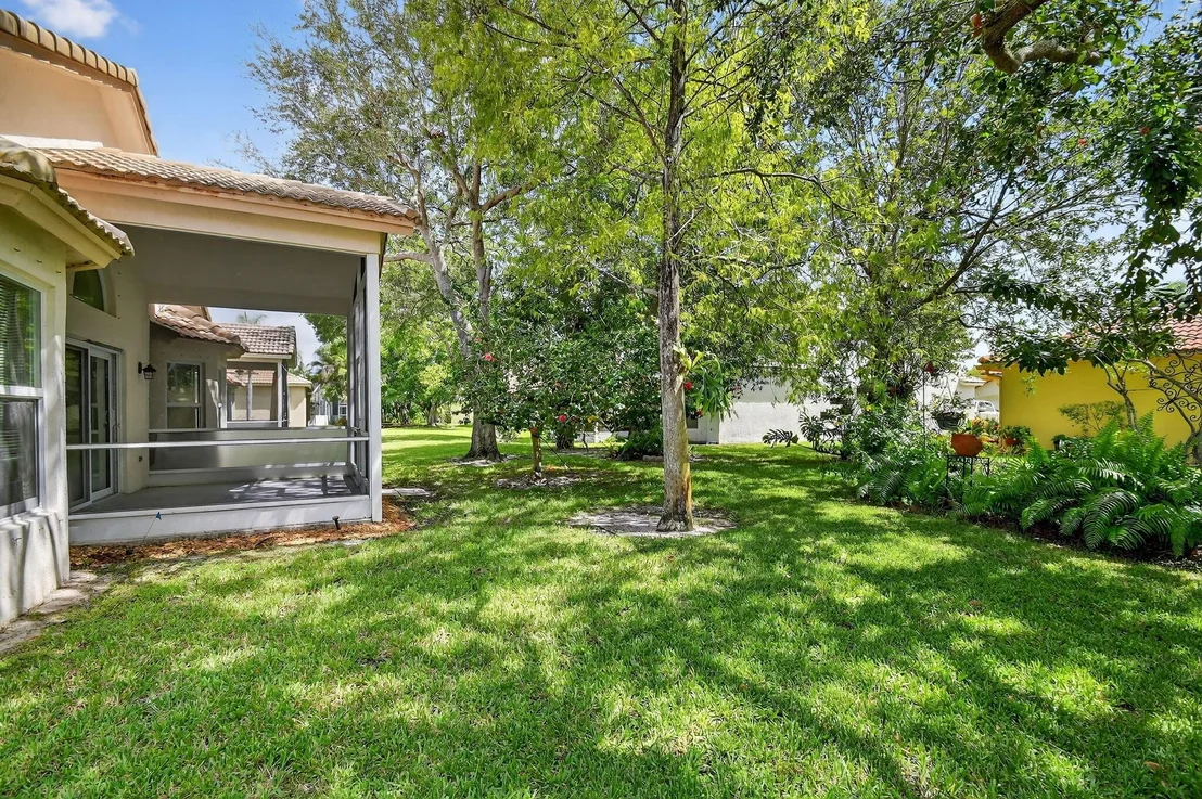 Photo of 2707 Pointe Circle