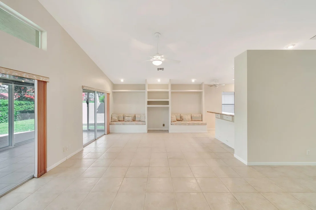 Photo of 6631 Sherbrook Drive