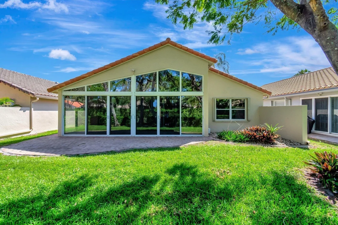 Photo of 6631 Sherbrook Drive
