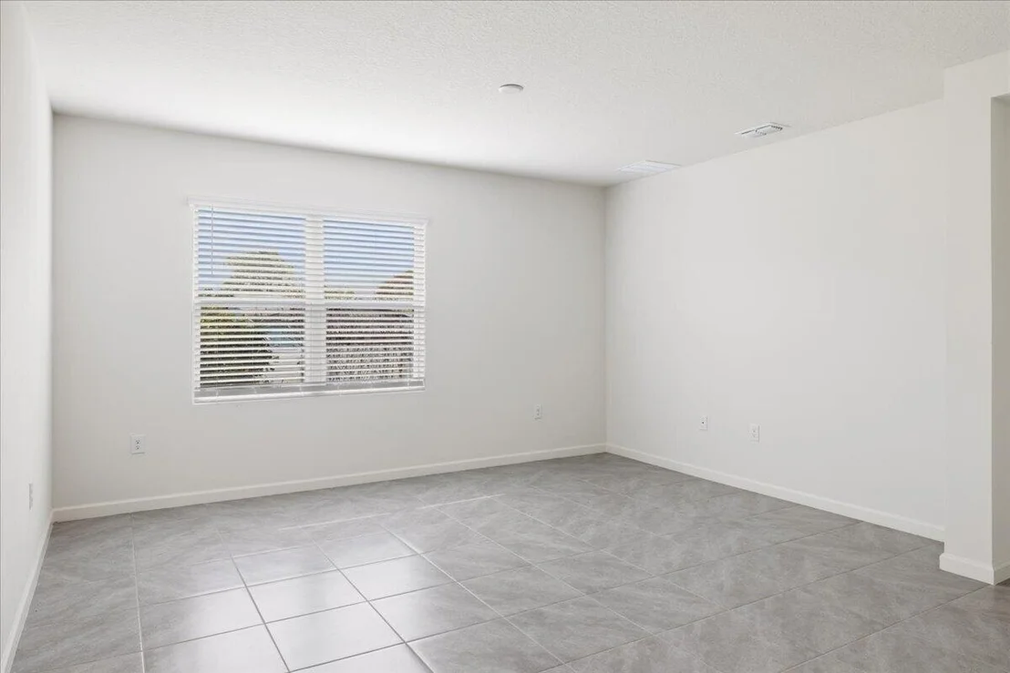 Photo of 1072 Roseland Road