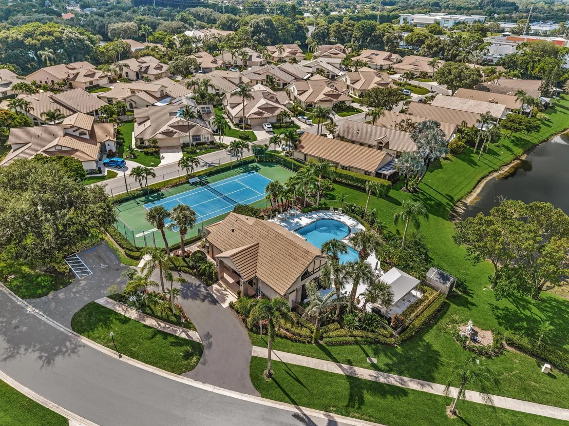 Photo of 4787 Brighton Lakes Boulevard