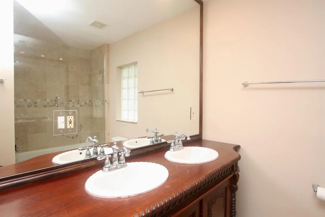 Photo of 839 Malaga Drive