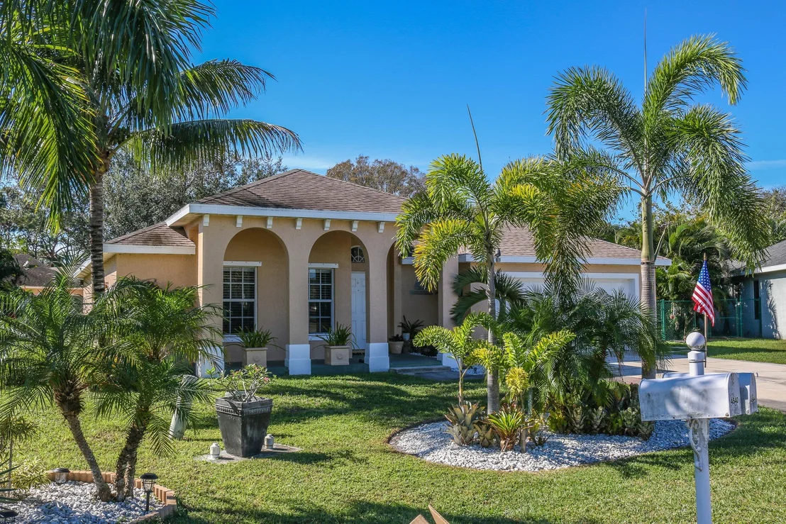 Photo of 4544 SE Murray Cove Circle
