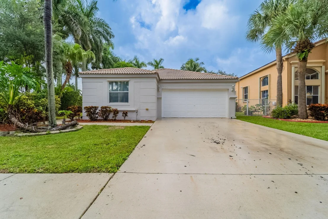 Photo of 6359 Stonehurst Circle