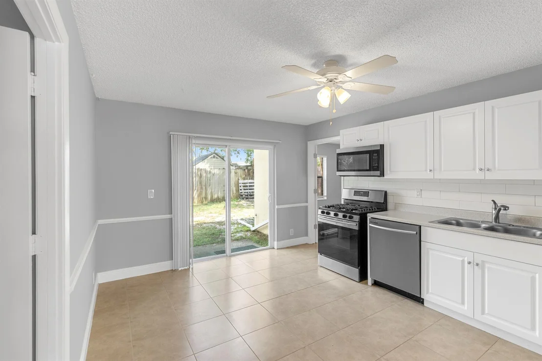 Photo of 5805 Ithaca Circle E
