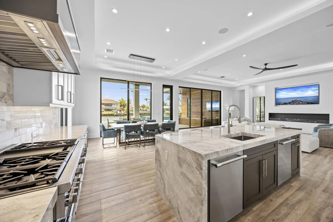 Photo of 736 Lagoon Drive