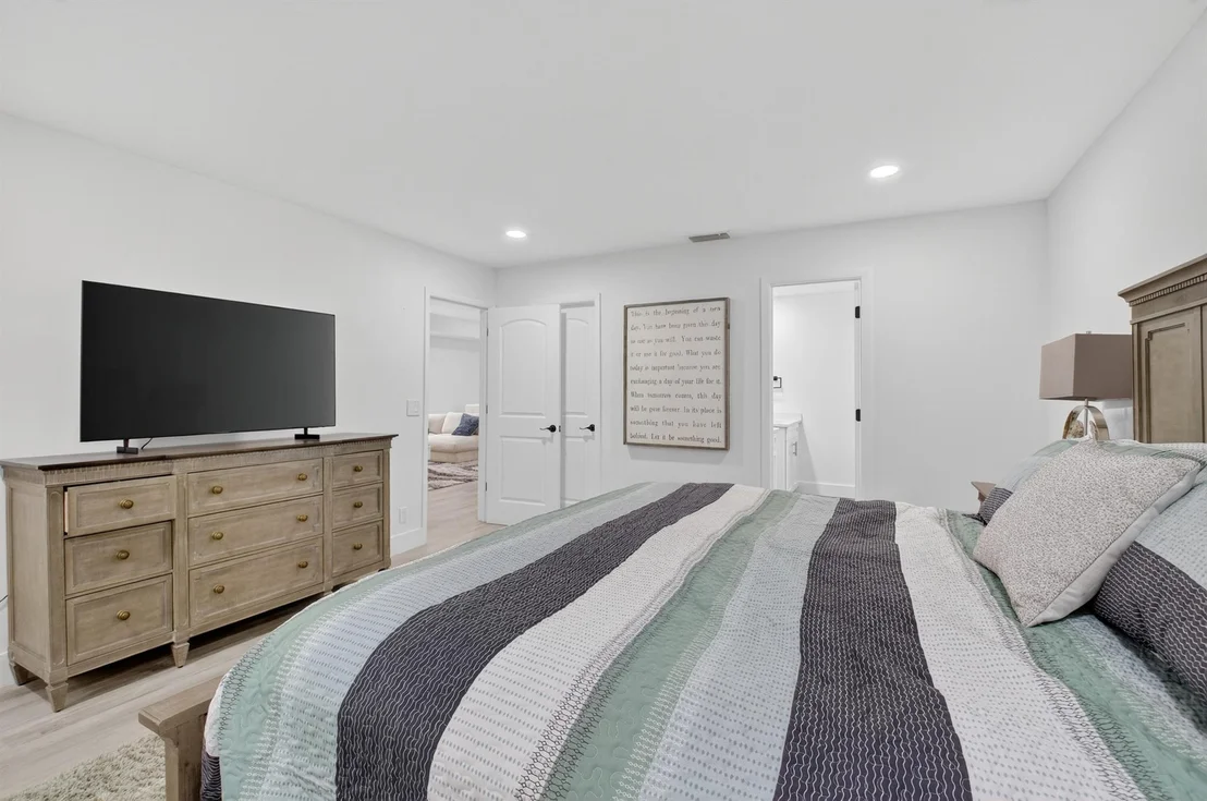 Photo of 9156 Pine Springs Drive