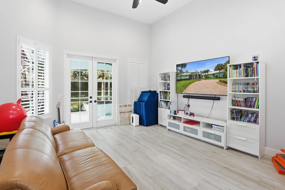 Photo of 14737 Morgan Close