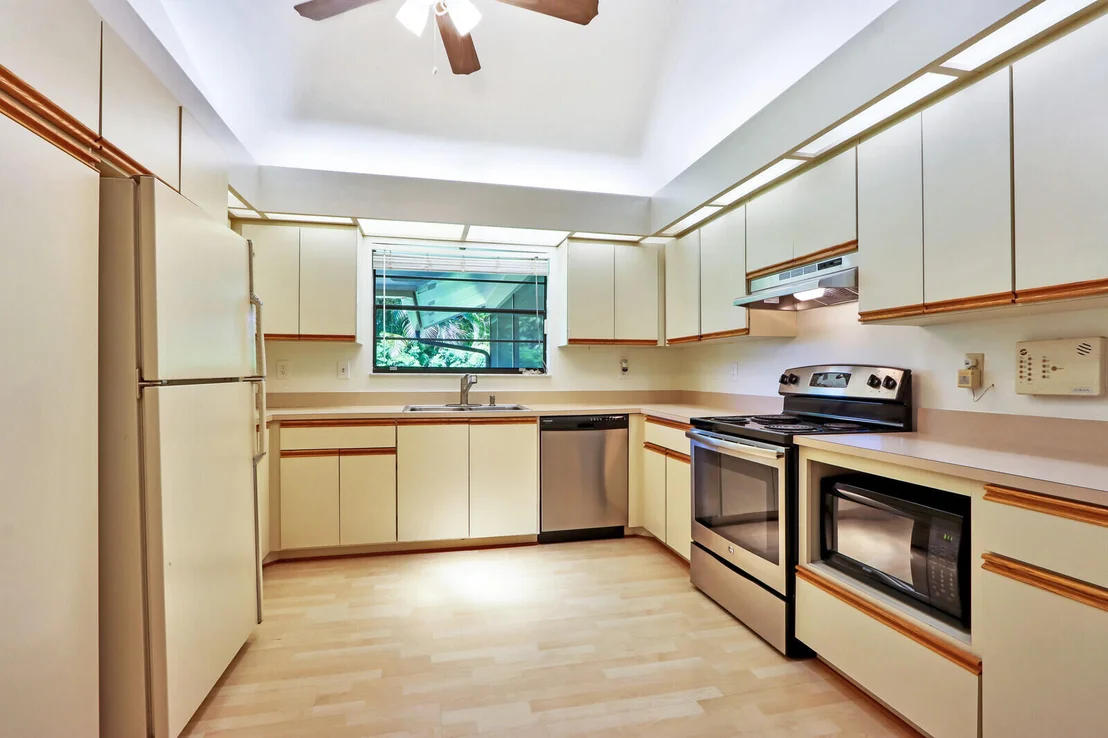 Photo of 713 Warren Drive