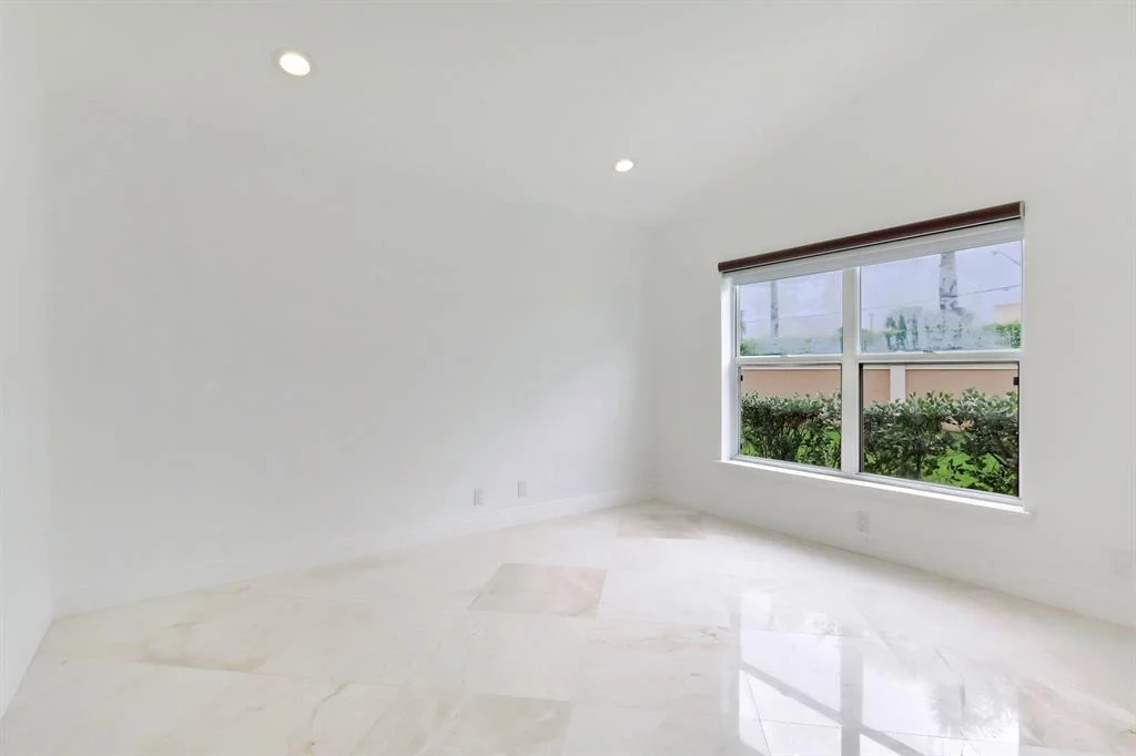 Photo of 8265 Palm Gate Drive