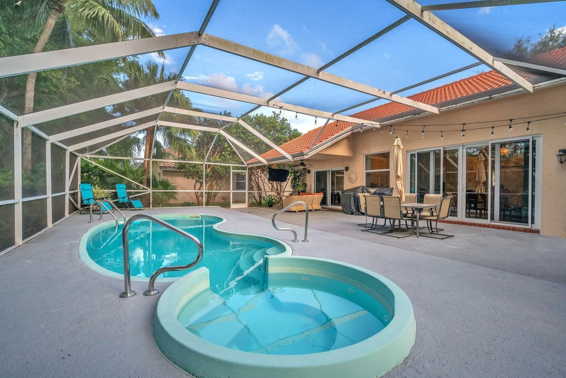 Photo of 6652 Hatteras Drive