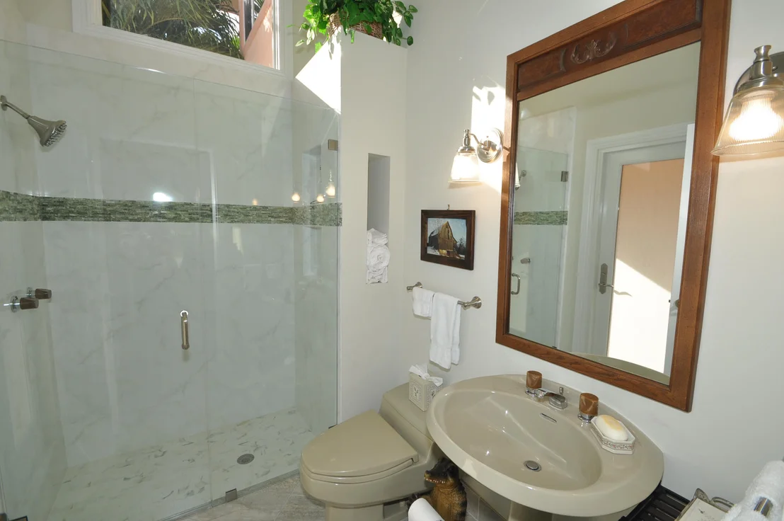 Photo of 8 Midlane Road