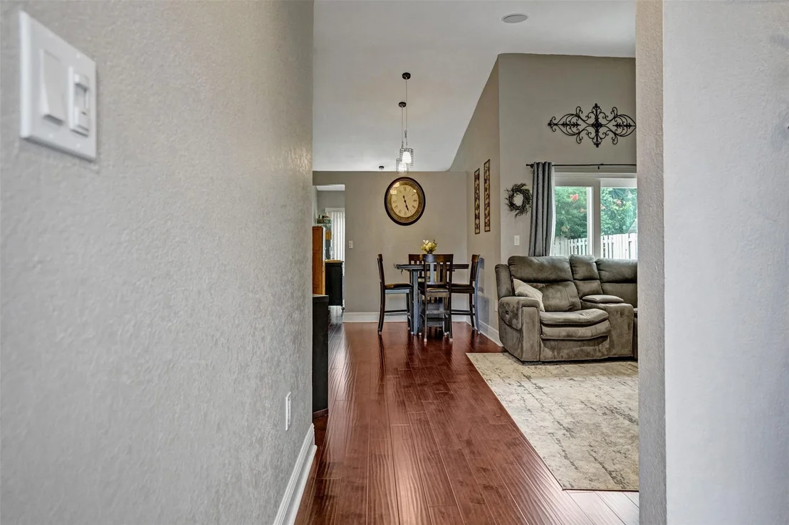 Photo of 781 W Beckley Square