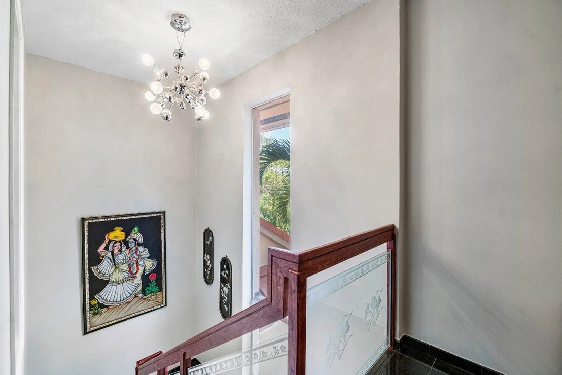 Photo of 648 Riviera Drive