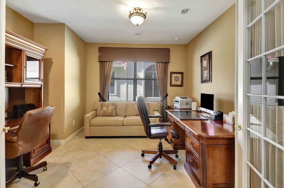Photo of 9218 Isles Cay Drive