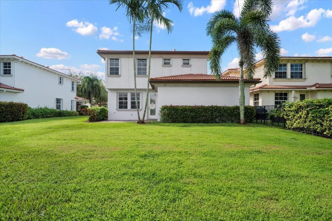 Photo of 657 Castle Drive