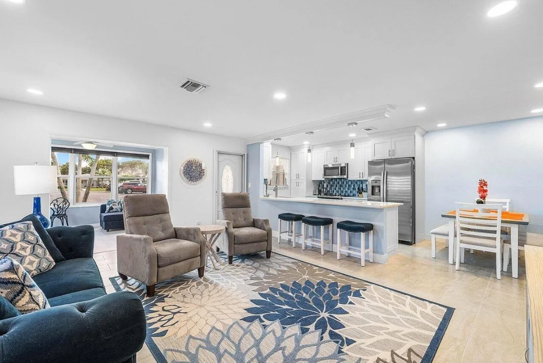 Photo of Unit D at 437 High Point Boulevard