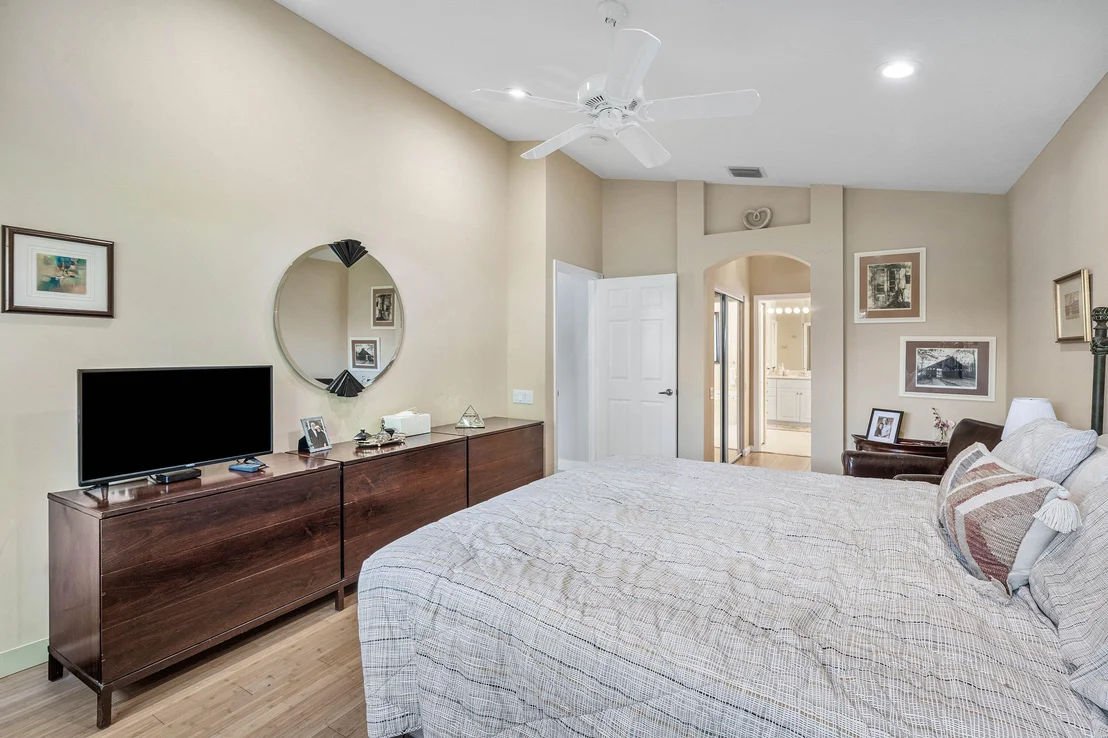 Photo of 7182 HAVILAND Circle