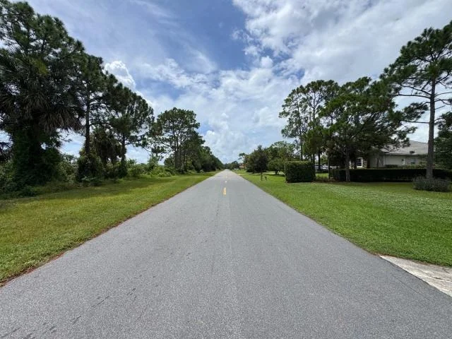 Photo of 18554 SE OLD TRAIL Drive E
