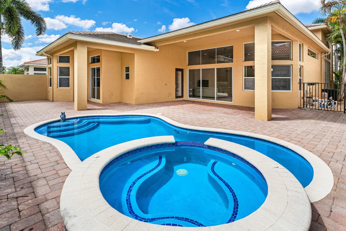 Photo of 8126 Valhalla Drive