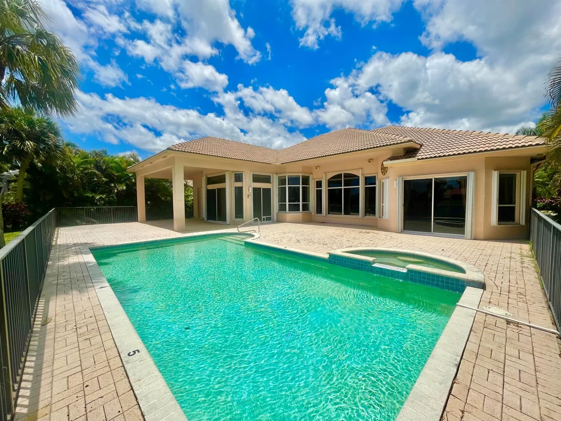 Photo of 8180 Muirhead Circle