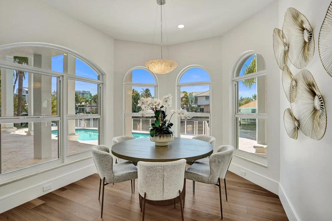 Photo of 890 Lilac Drive
