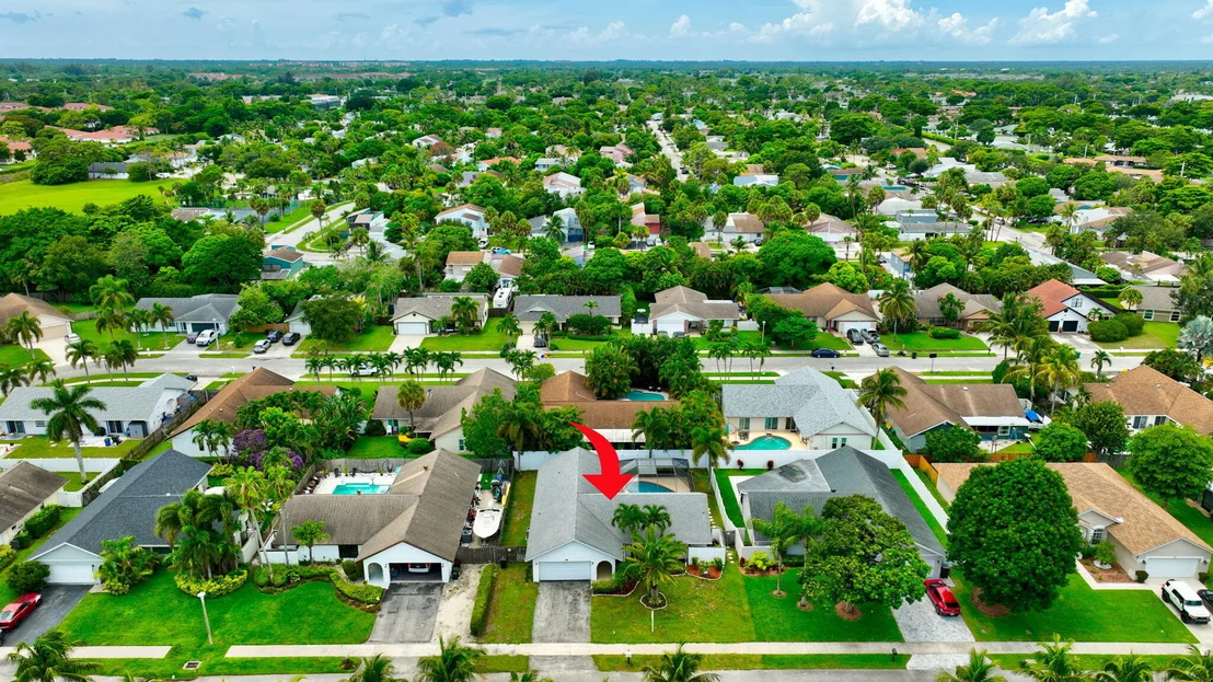 Photo of 586 NW 45TH Way
