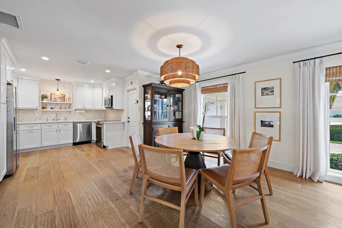 Photo of 215 Golfview Drive