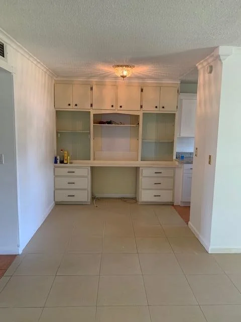Photo of Unit B at 360 High Point Boulevard