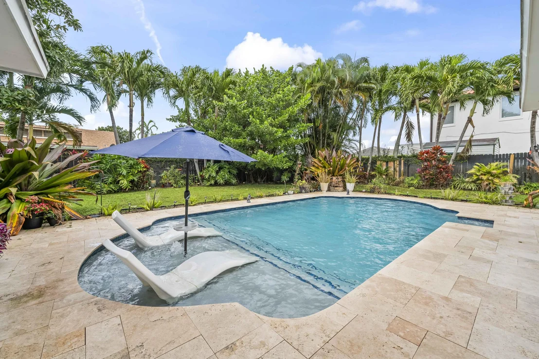 Photo of 6427 Travis Road